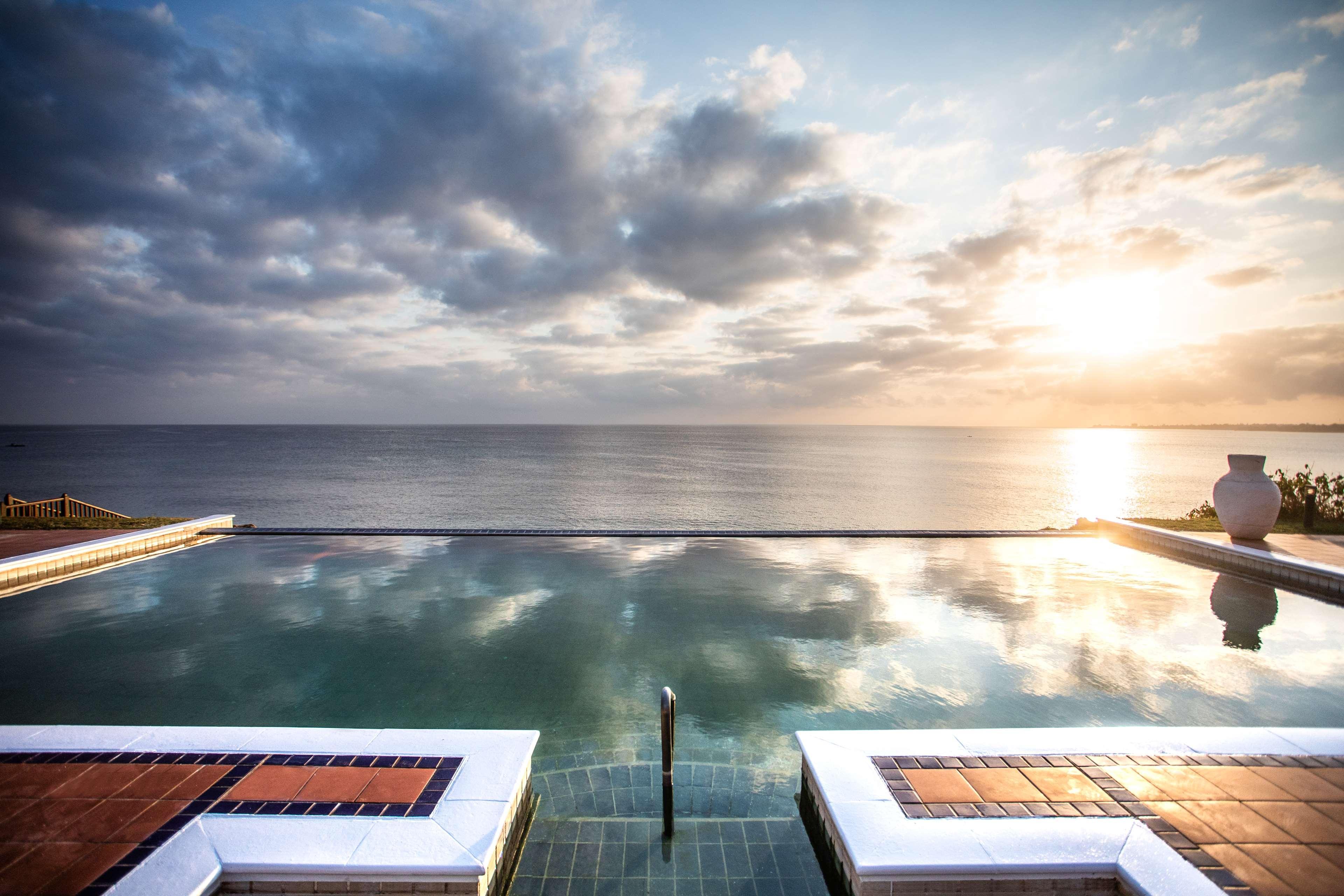 Avani Pemba Beach Hotel Buitenkant foto