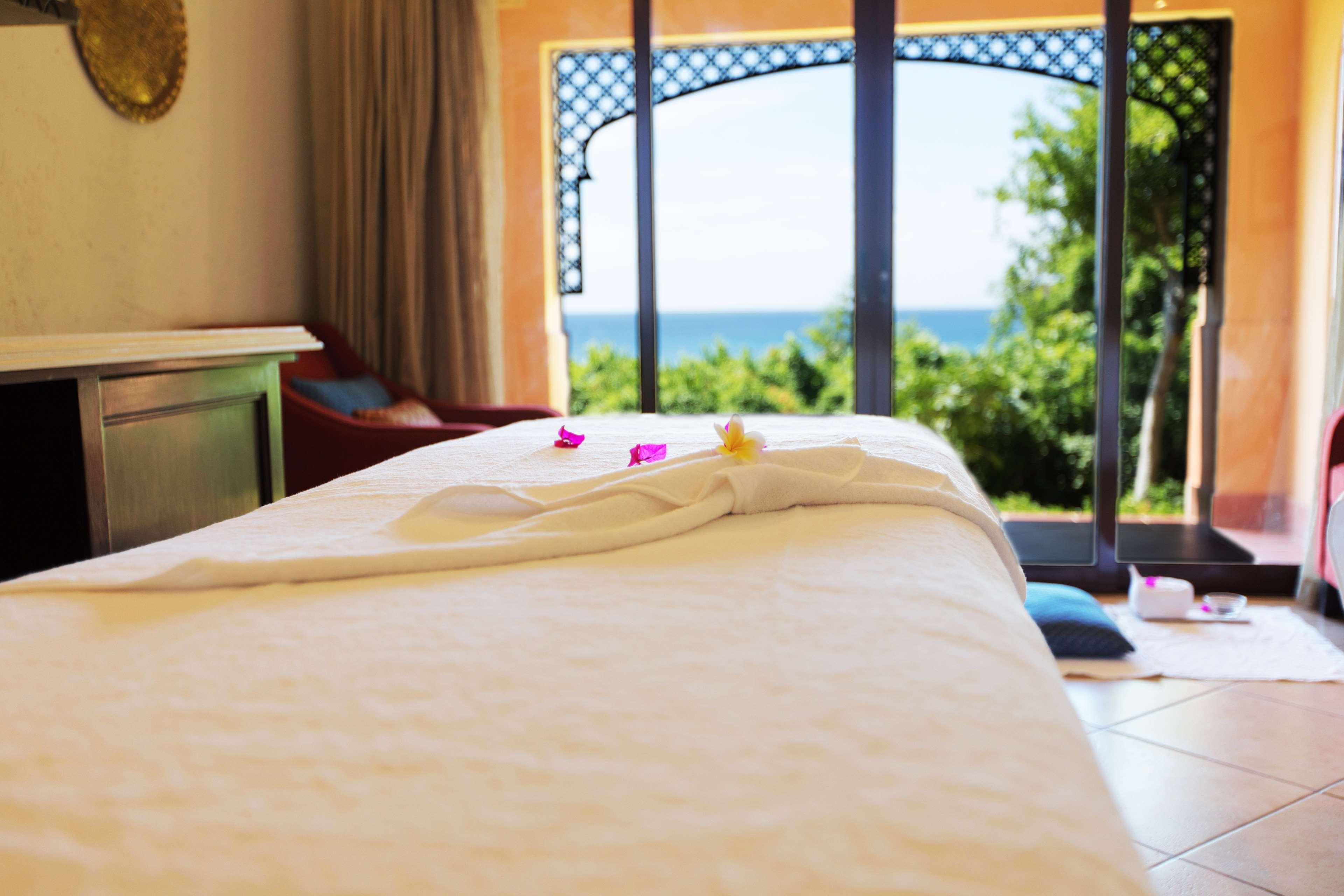 Avani Pemba Beach Hotel Buitenkant foto